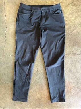 lululemon athletica Men’s Black Stretch Tapered Pants